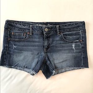 Women’s American Eagle denim shorts